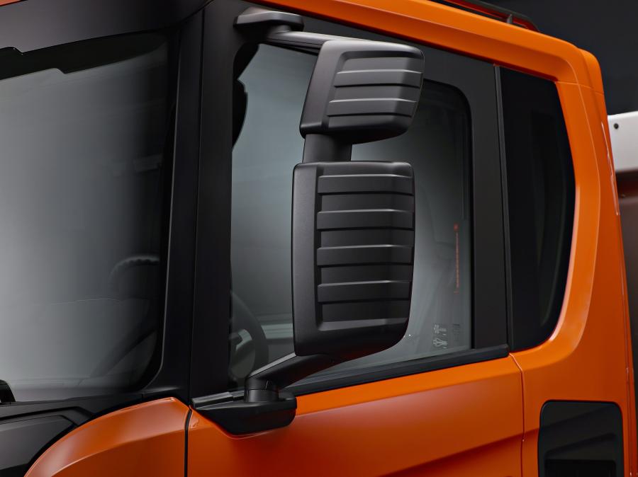 Детали экстерьера Scania G 450 XT 8x4 Tipper 2017 года  (фото 22 из 26)
